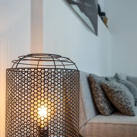 Daire Sweethome - Luxus Pur - Grosse Kueche, Terrasse, Stellplatz, Wifi